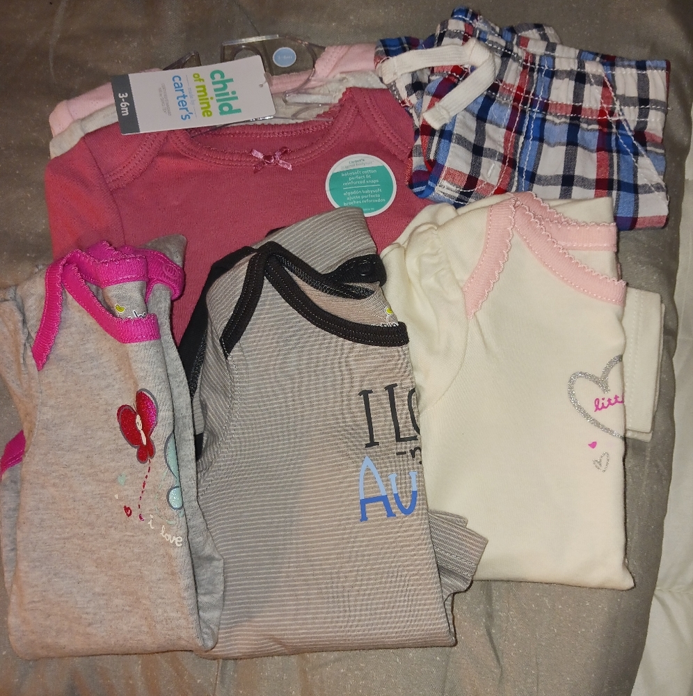 Baby onsies and short
